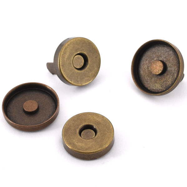 103-18-R-am-8-TV-600-Magnetschl-sser-altmessing-18-mm-mit-Rand-Taschen-Mappen-Lederwaren