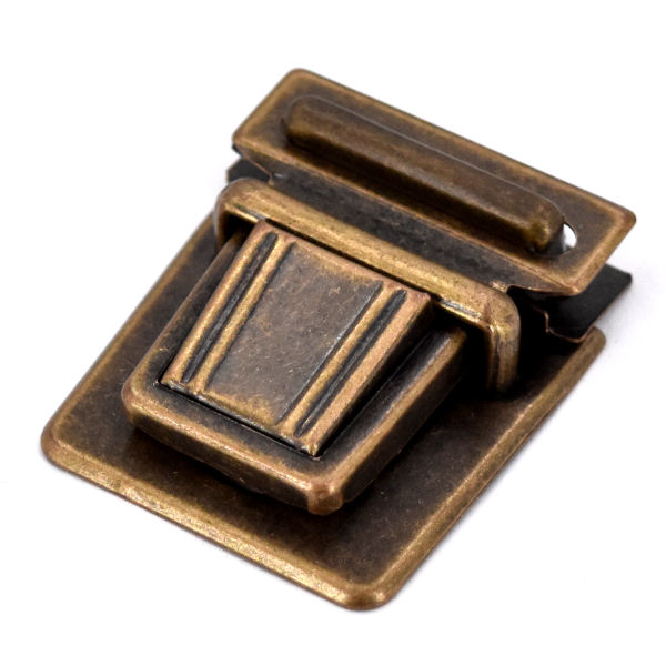 Tucktite fastener 33 x 36 mm, Antique Brass finish Tucktite fastener 33 x 36 mm, Antique Brass finish